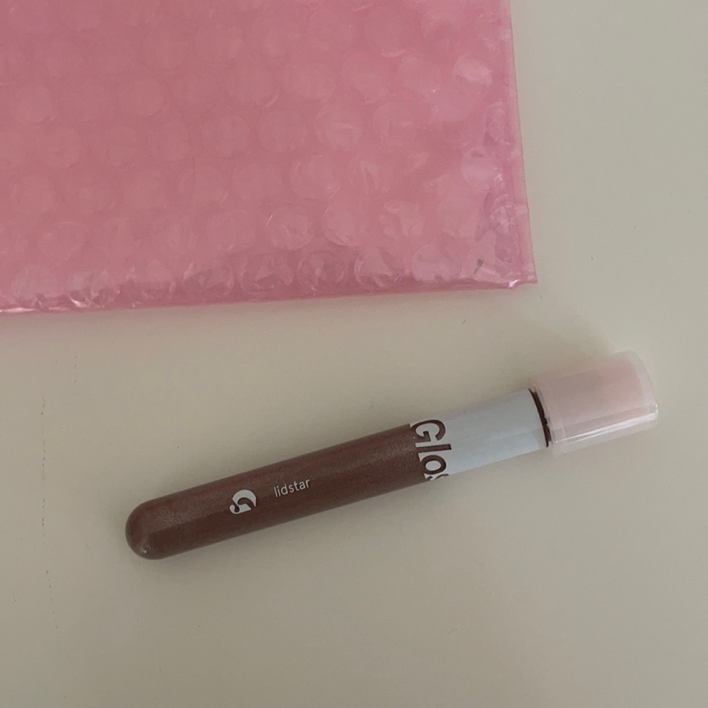 glossier lidstar — fawn